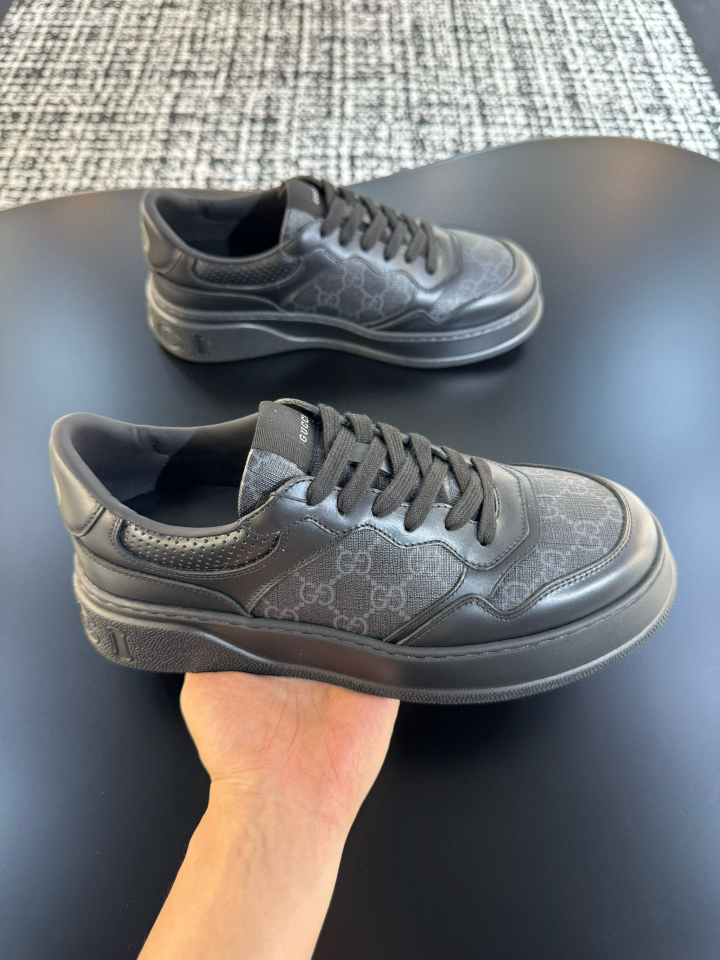 구찌 남녀공용 신발 운동화 스니커즈