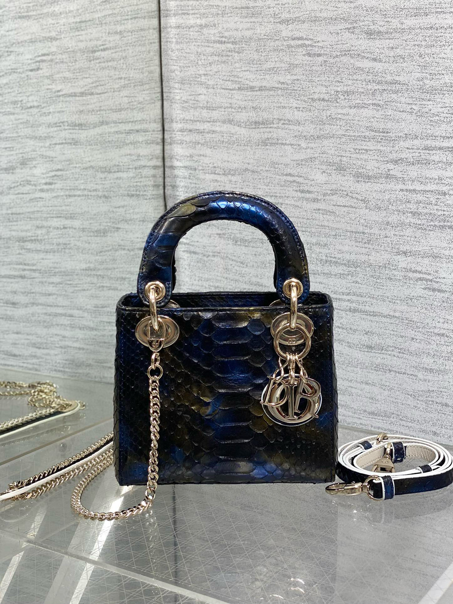 디올 레이디 백 여자가방