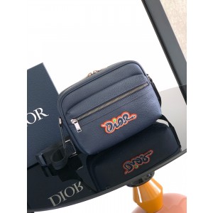 디올 남자가방