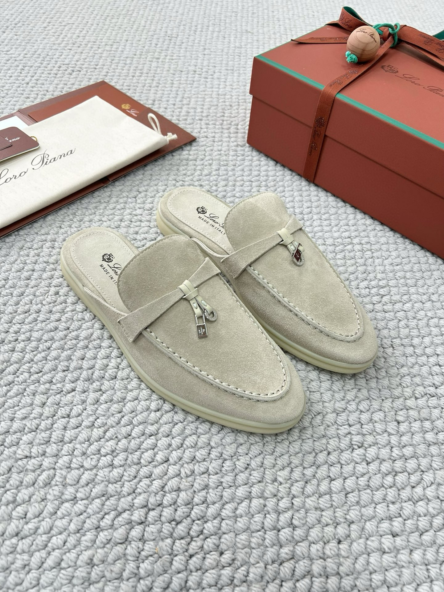 로로피아나 여자 슬리퍼 신발