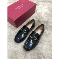 페라가모 남자 구두