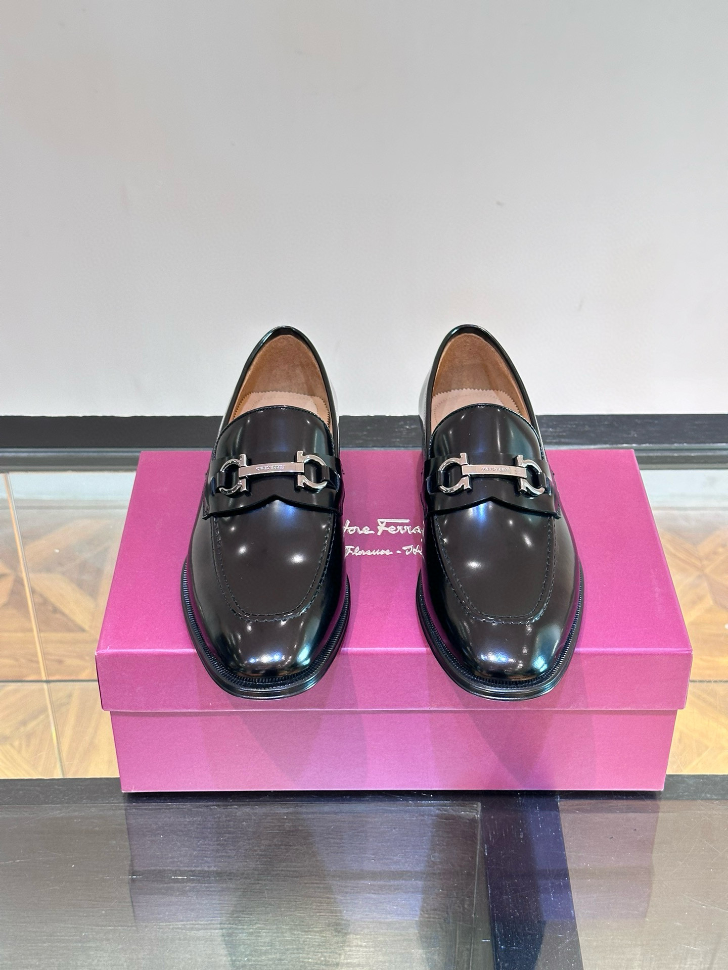 페라가모 남자 구두