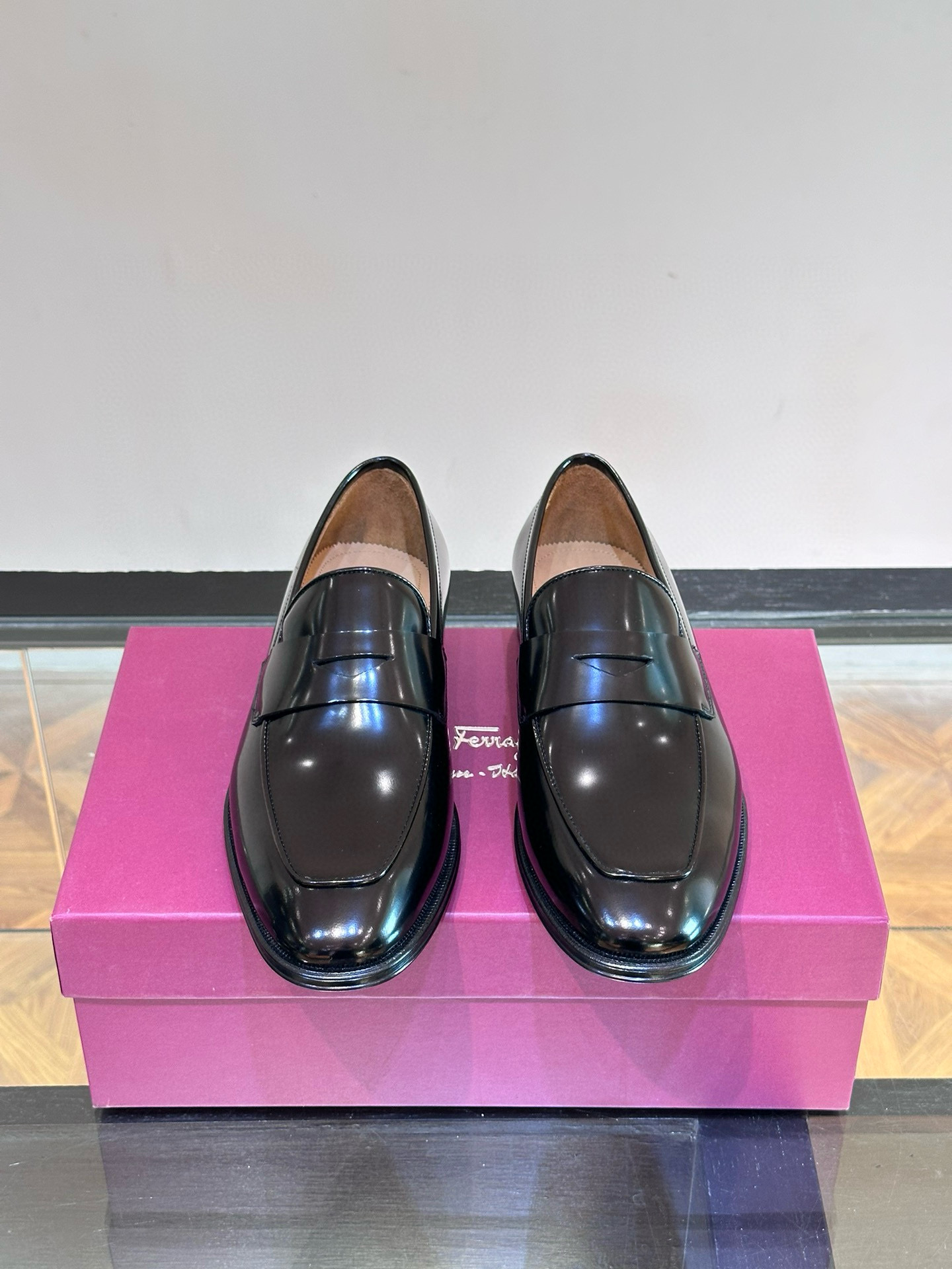 페라가모 남자 구두