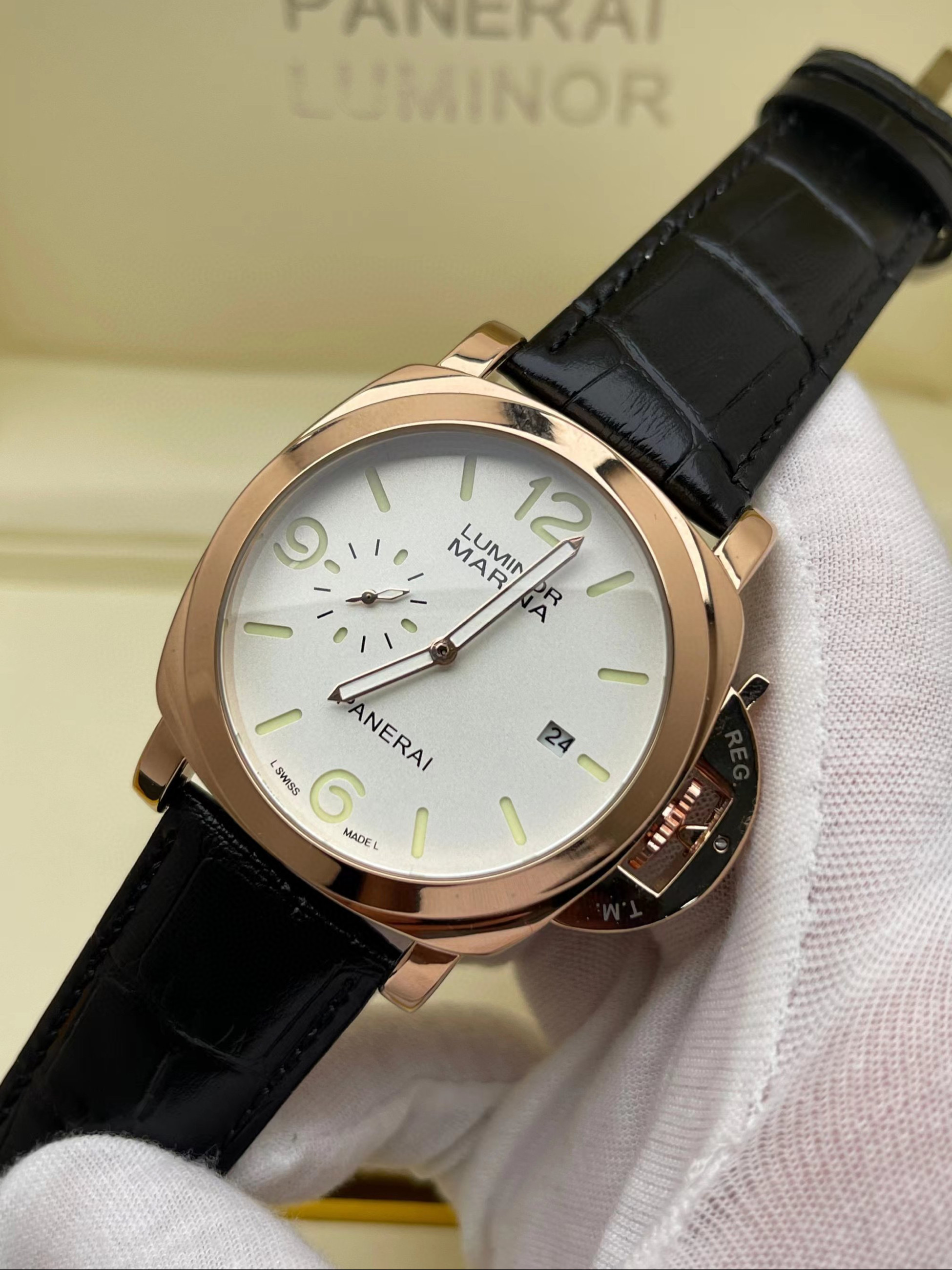 파네라이 A급 남자시계