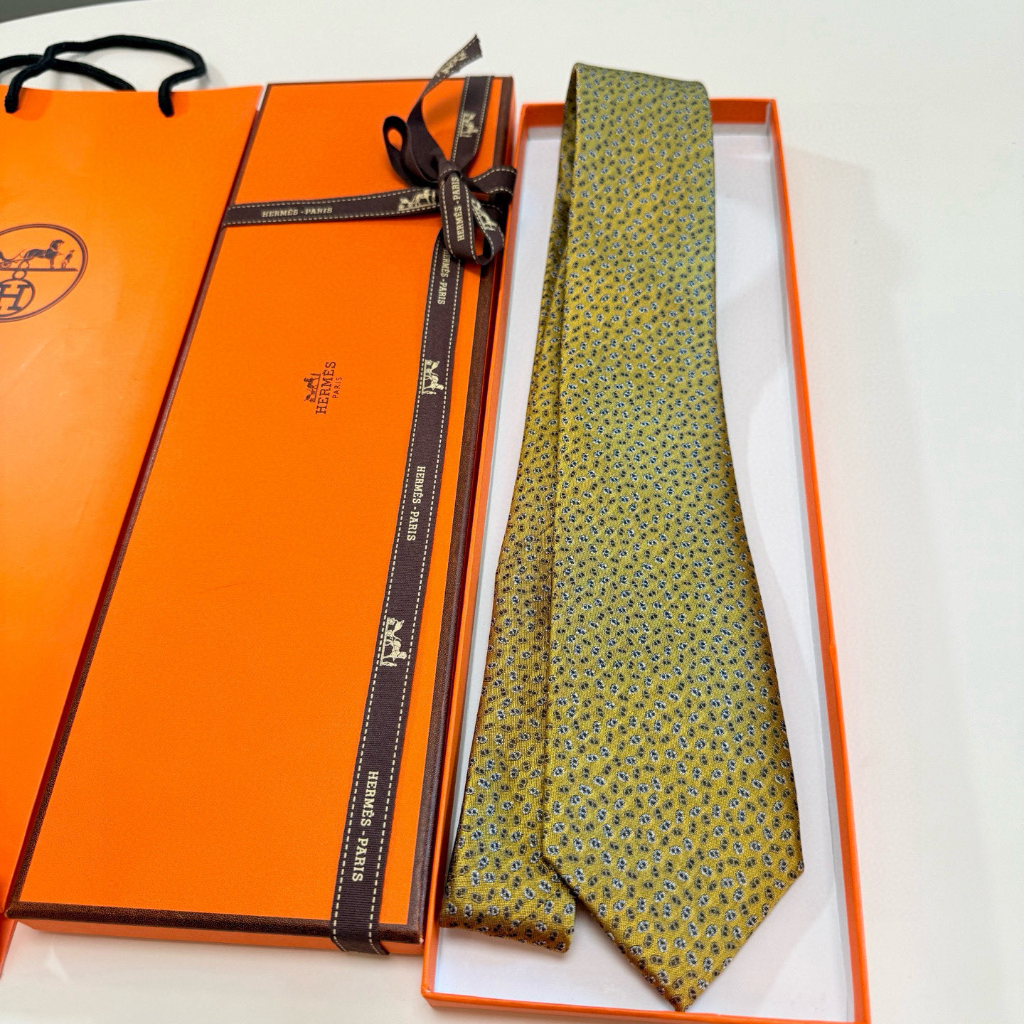 에르메스 넥타이