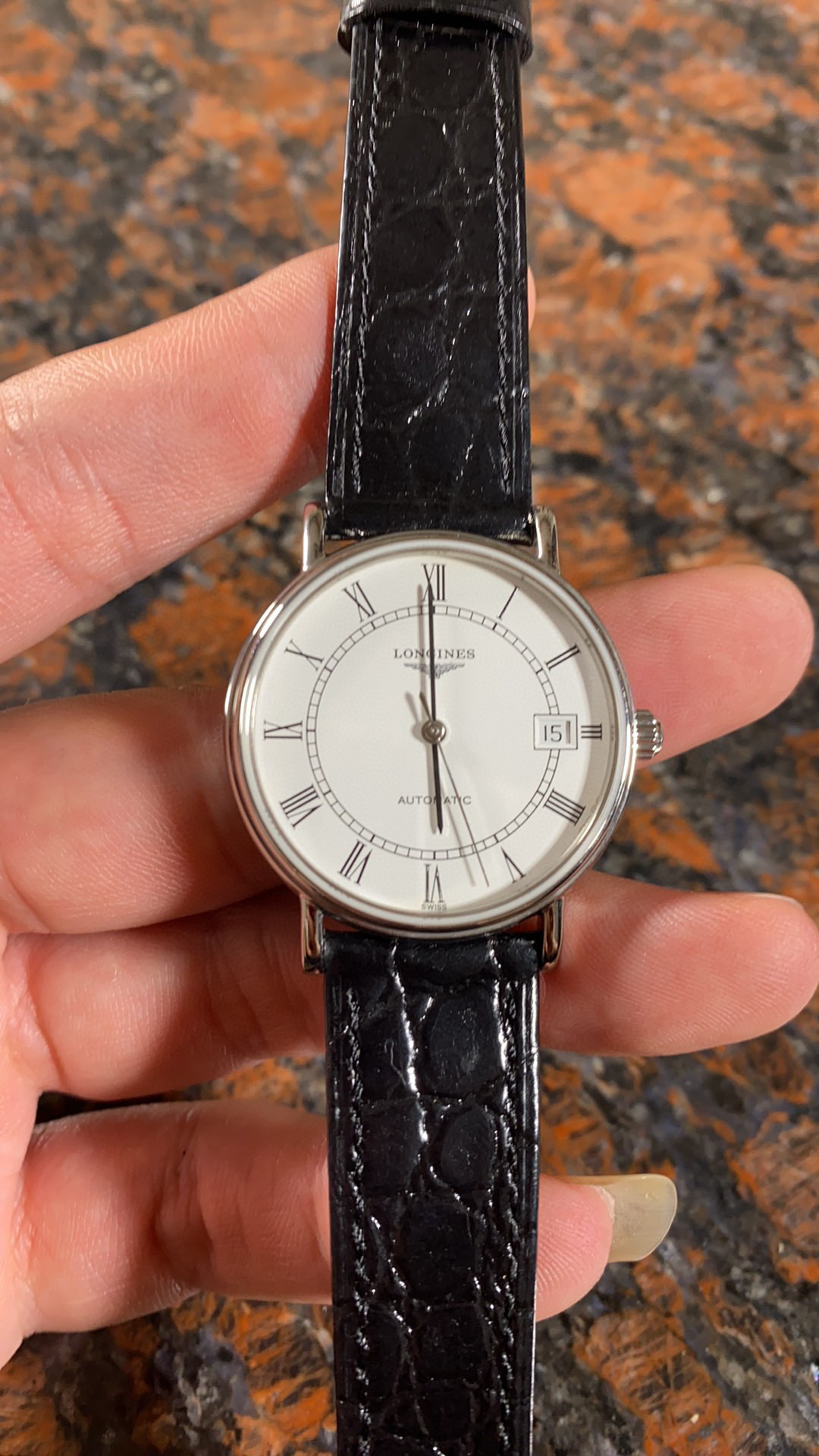 론진  A급 남자시계