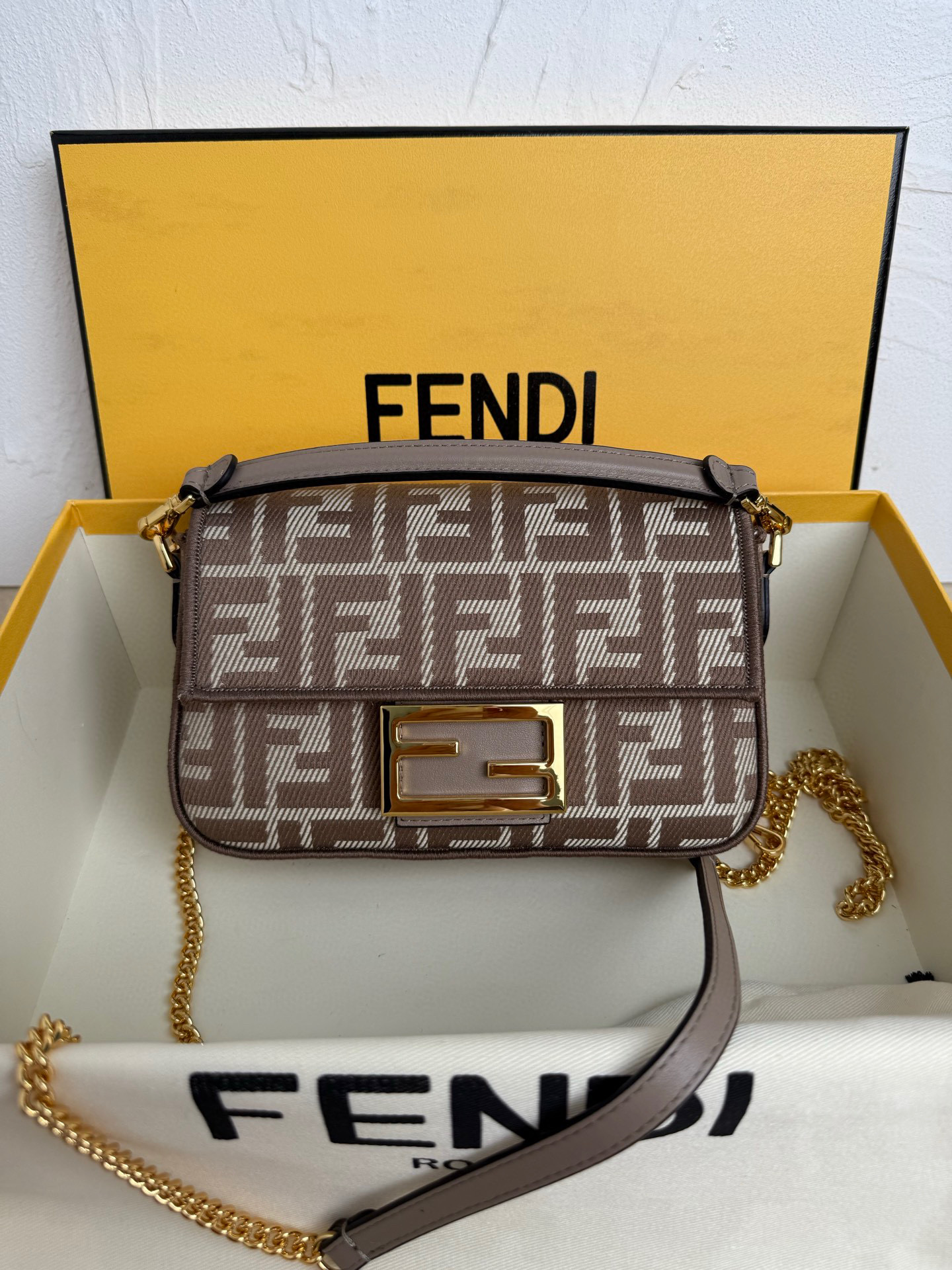 펜디 여자가방 8037