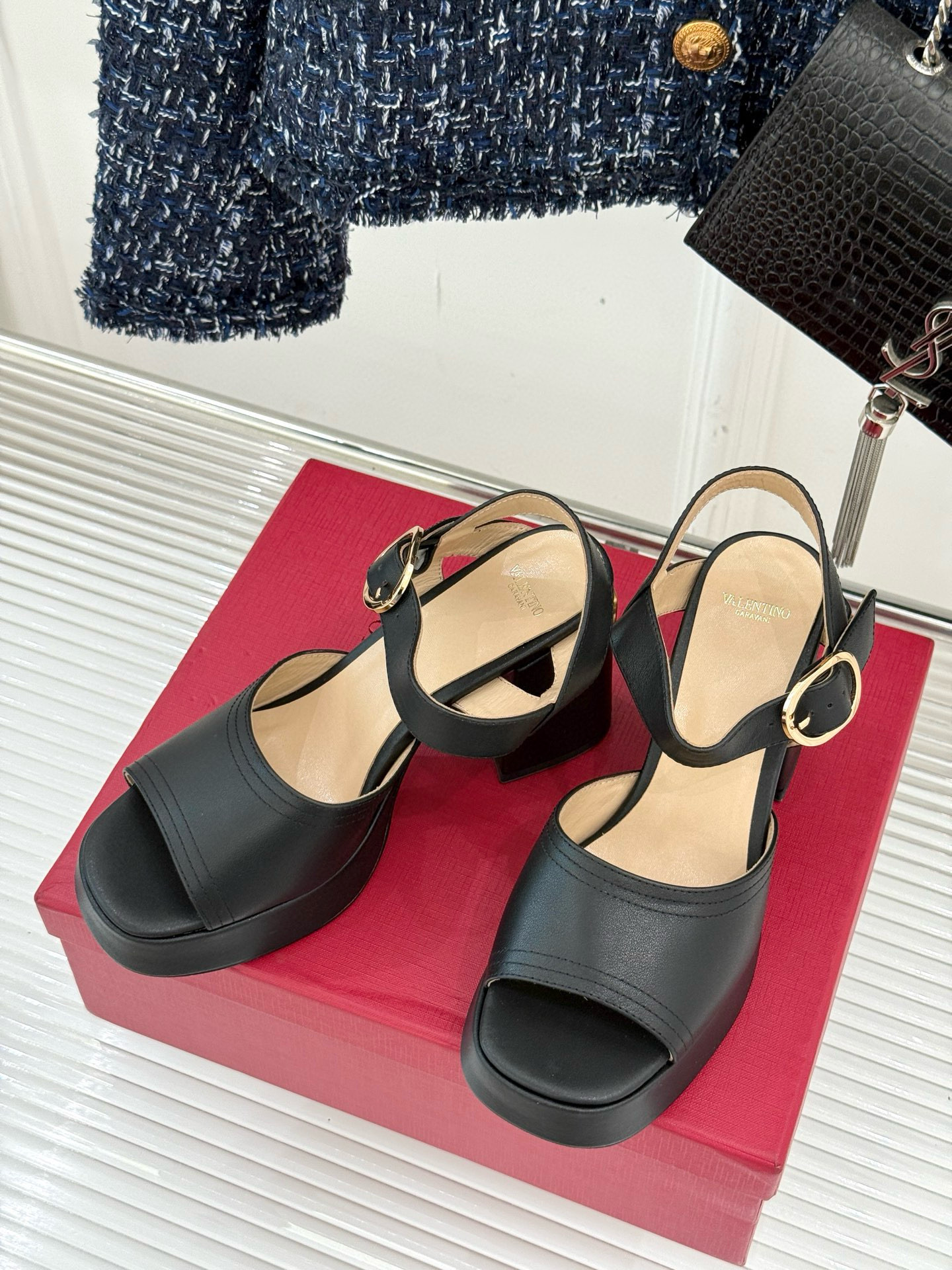 발렌티노 9cm 여자 샌들