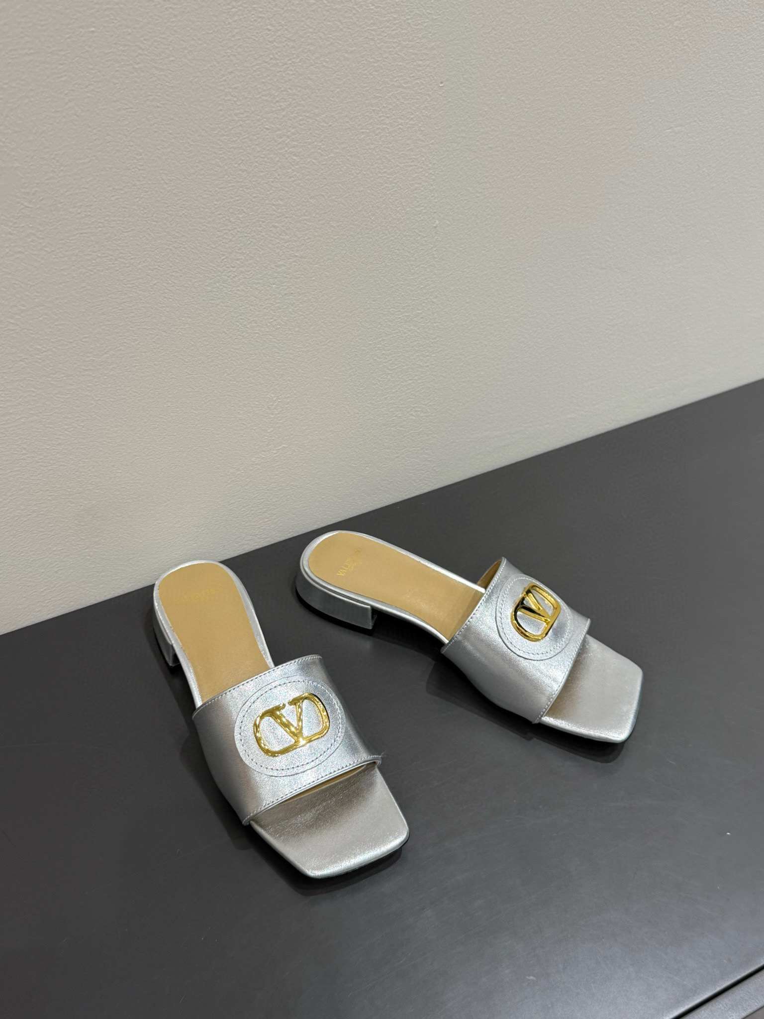 발렌티노 여자 슬리퍼