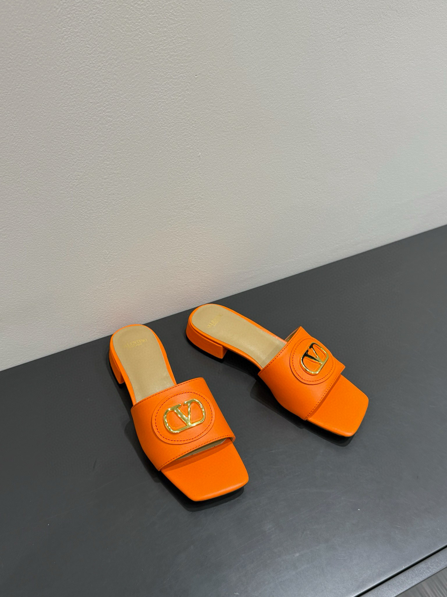 발렌티노 여자 슬리퍼