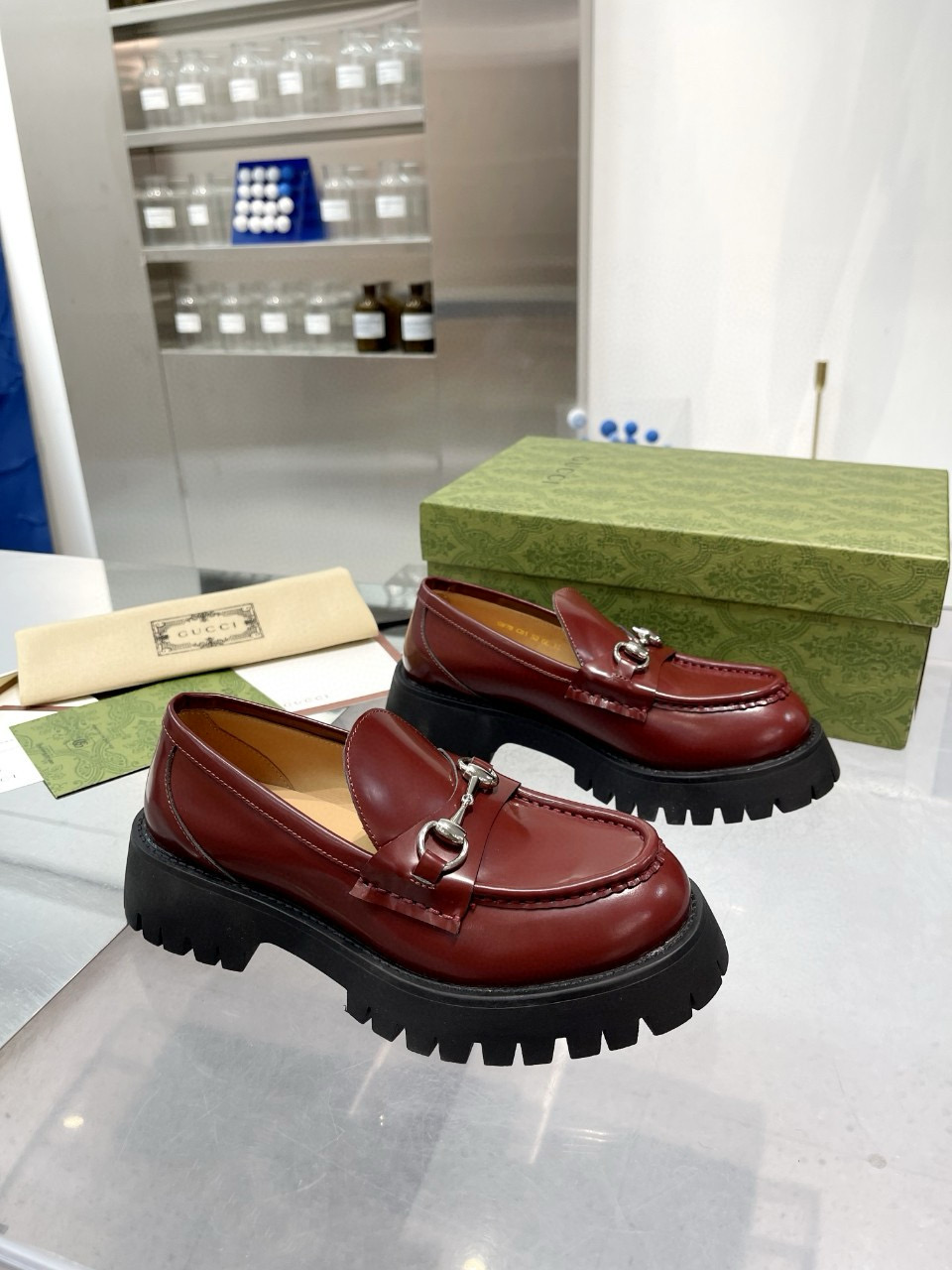 구찌 남녀공용 신발 구두