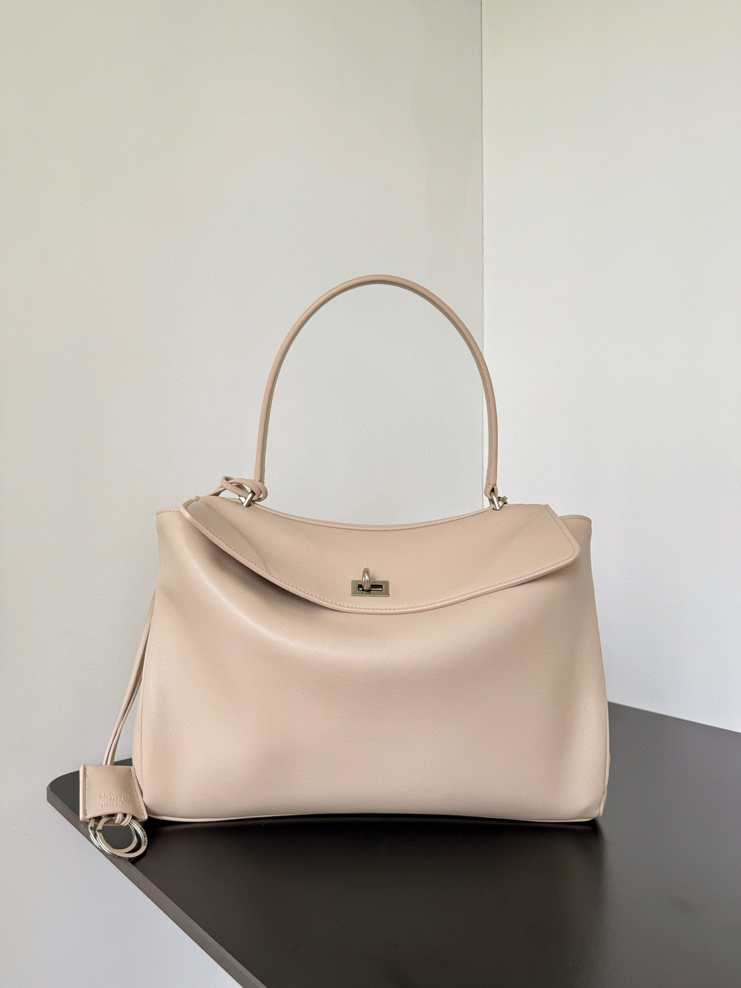 발렌시아가 여자가방