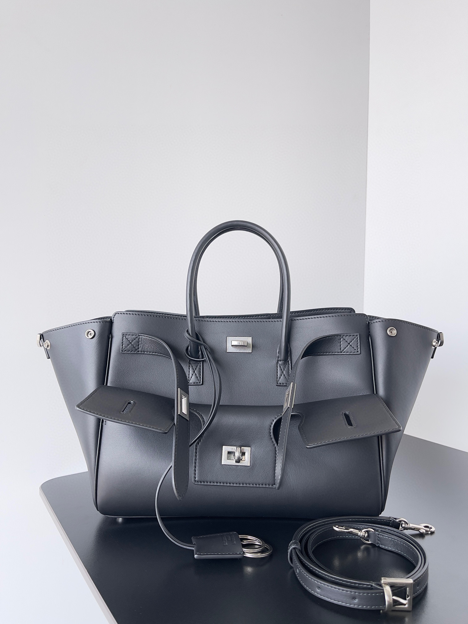 발렌시아가 여자가방