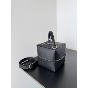 발렌시아가 여자가방