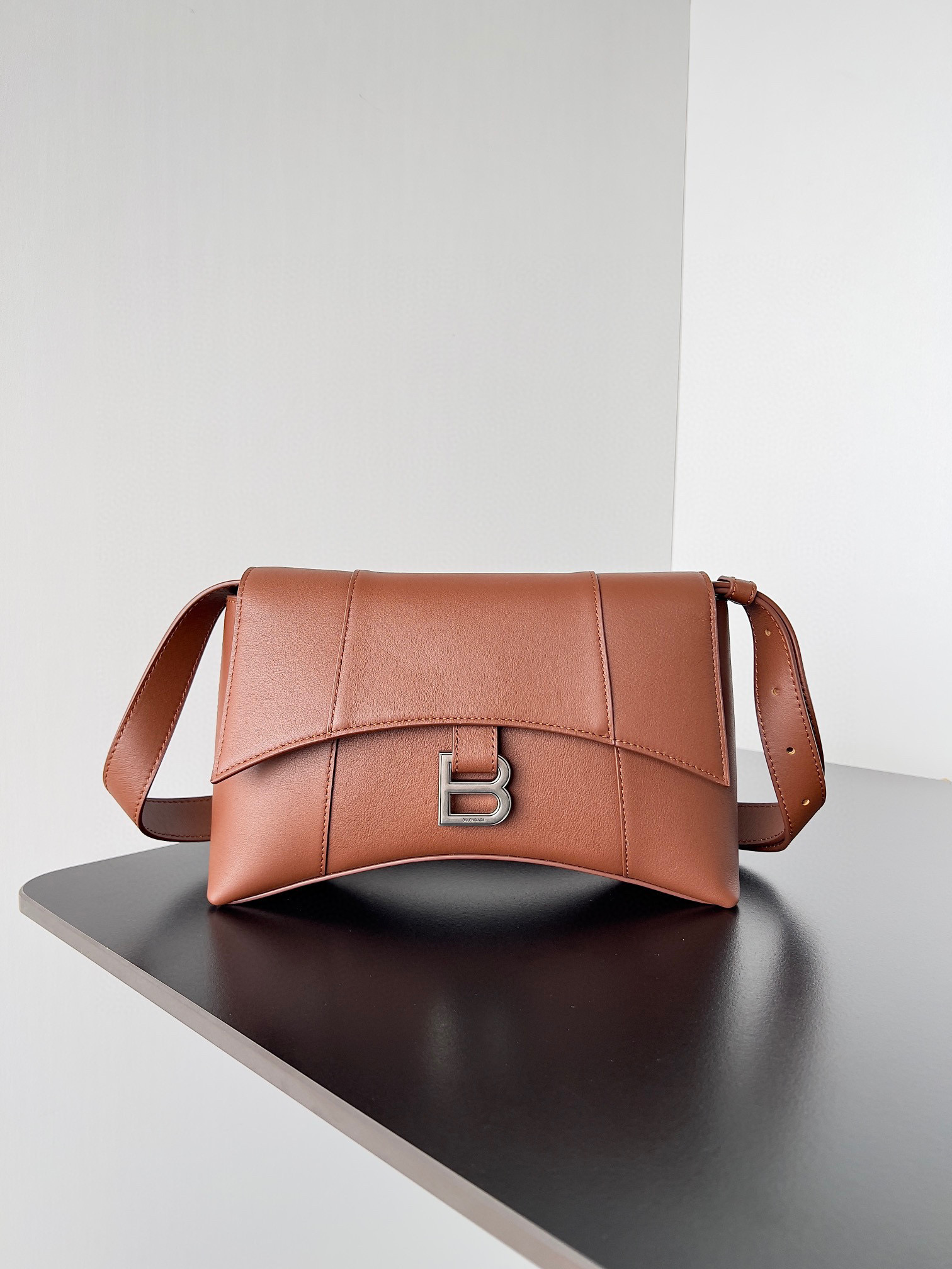 발렌시아가 여자가방