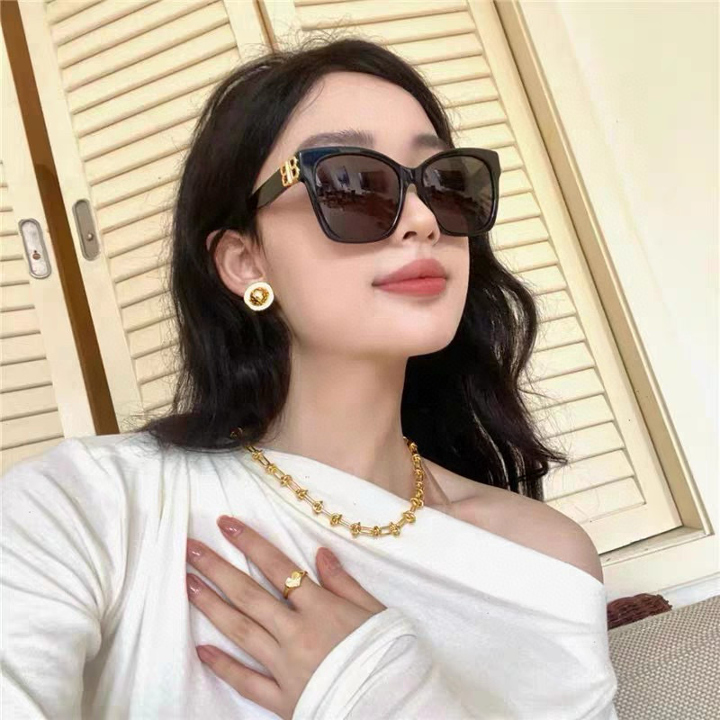 발렌시아가 선글라스