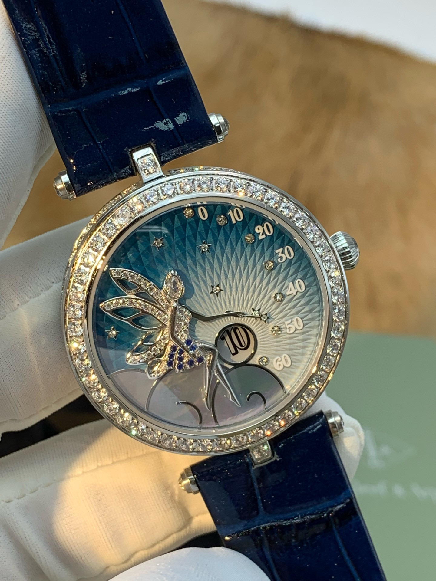 반클리프앤아펠 미러급 여자시계