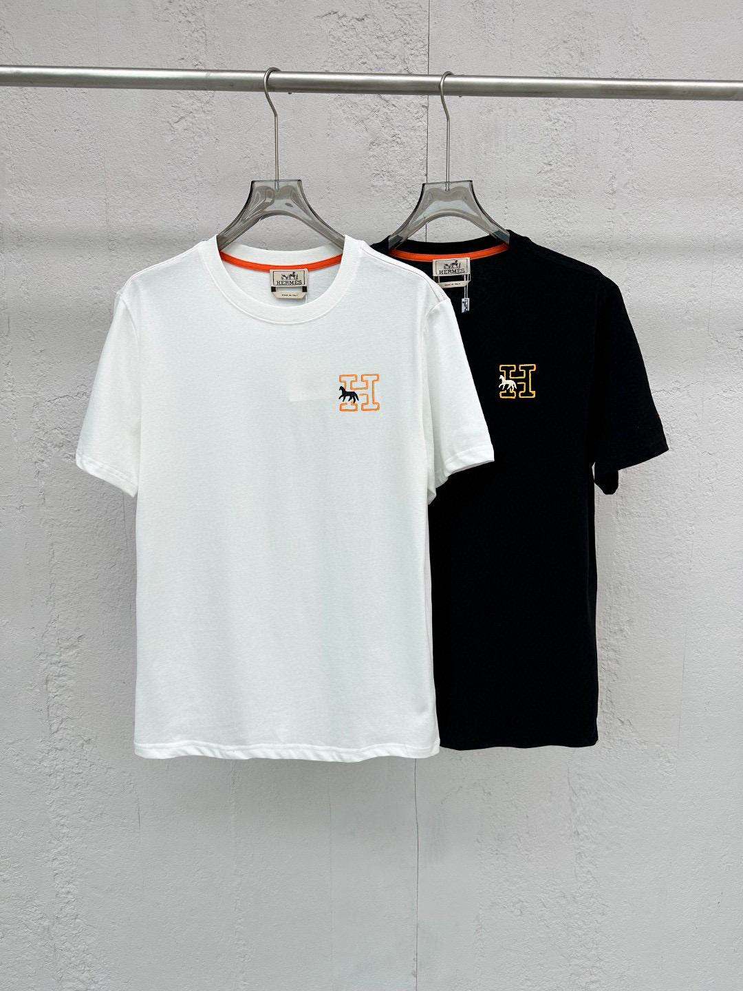 에르메스 2컬러 남자 반팔티