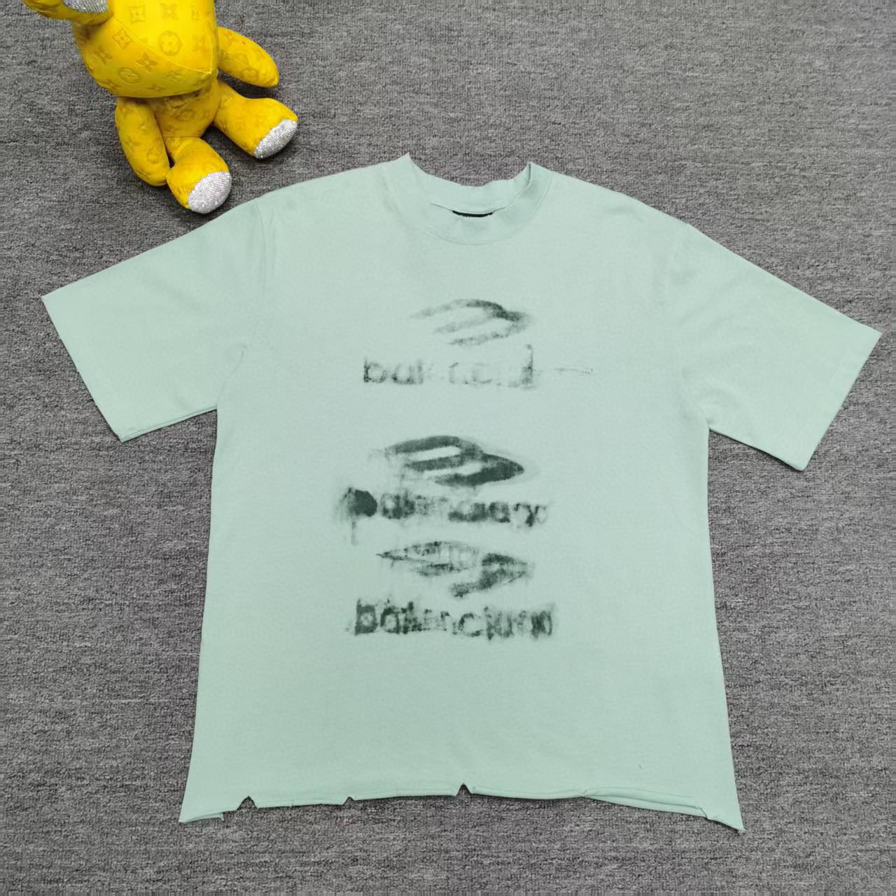 발렌시아가 남녀공용 반팔티