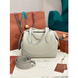 로로피아나 여자가방