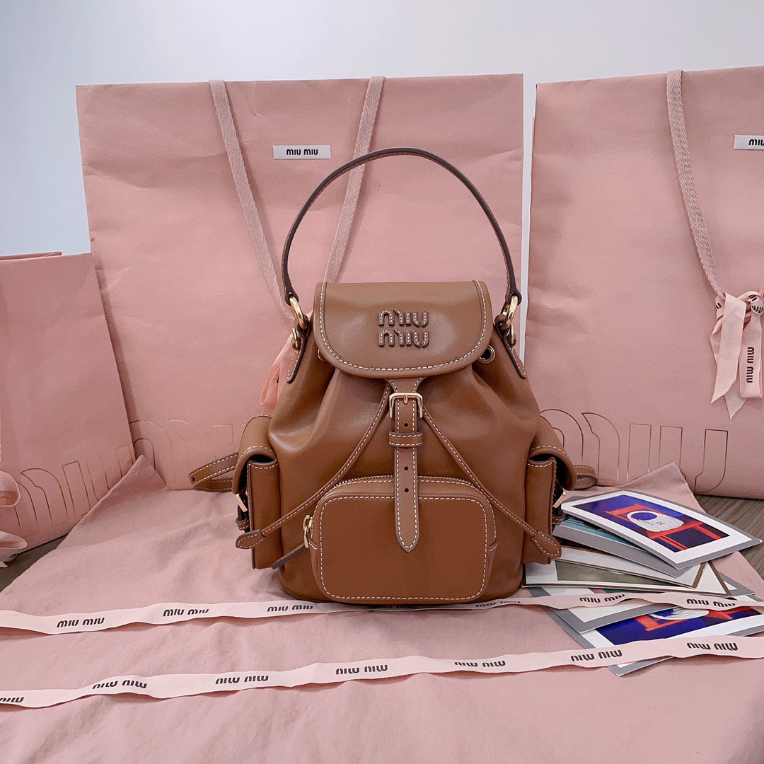 미우미우 5BZ043 백팩