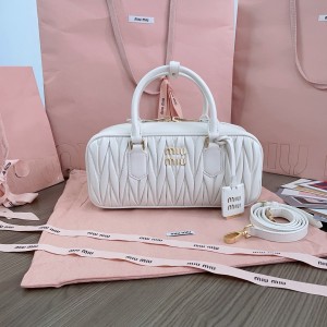 미우미우 5BB148 여자가방