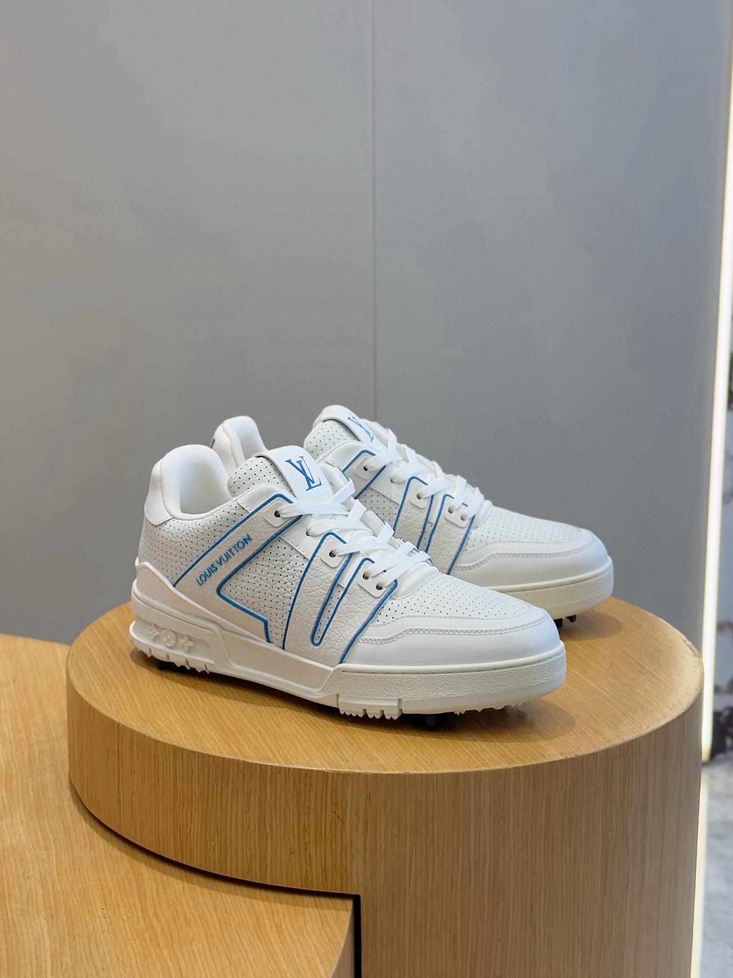 루이비통 트레이너 남자 신발 운동화 스니커즈