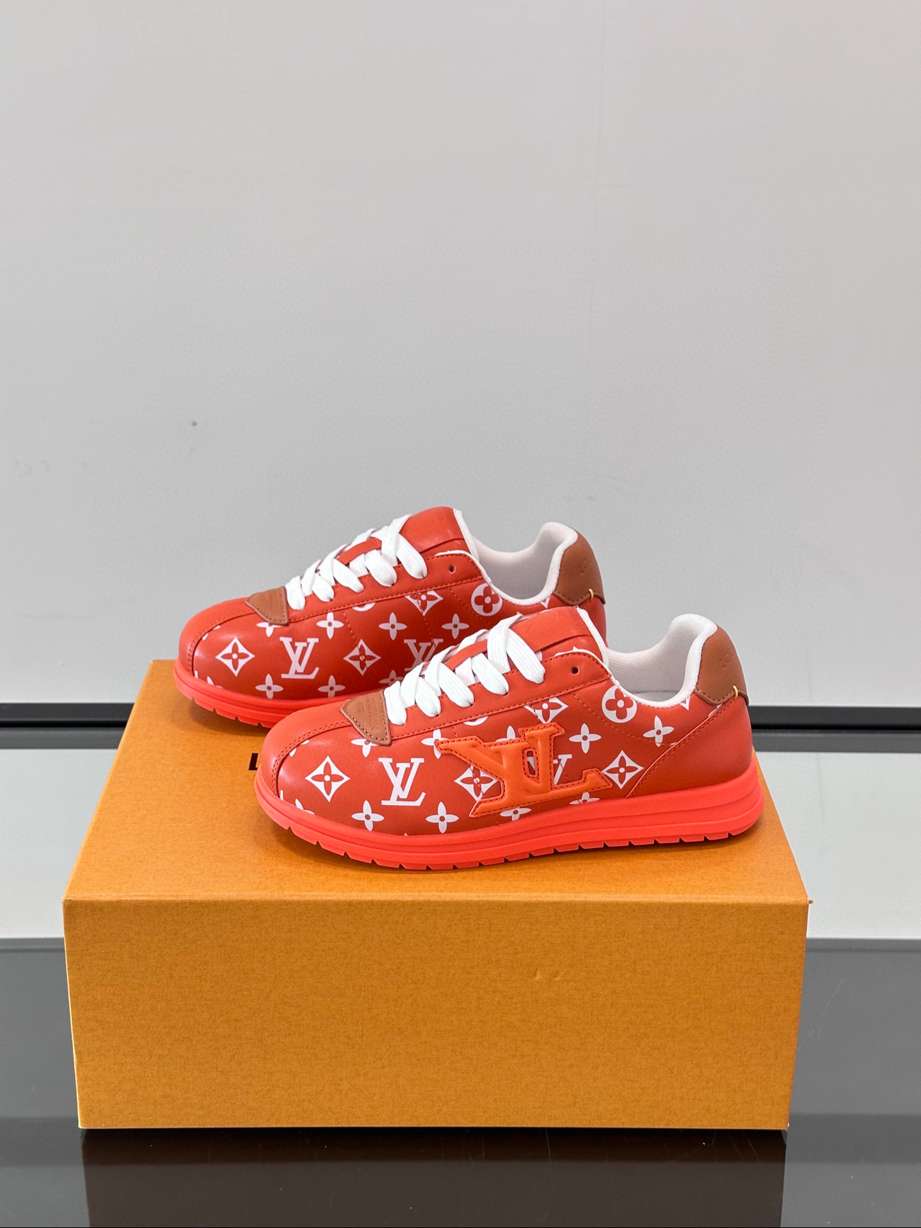 루이비통 남녀공용 신발 운동화 스니커즈