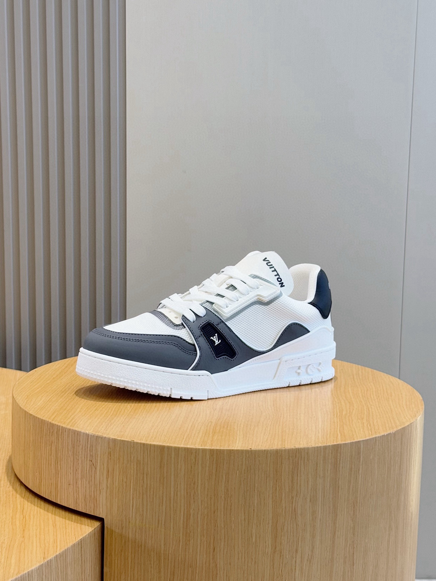 루이비통 트레이너 남자 신발 운동화 스니커즈