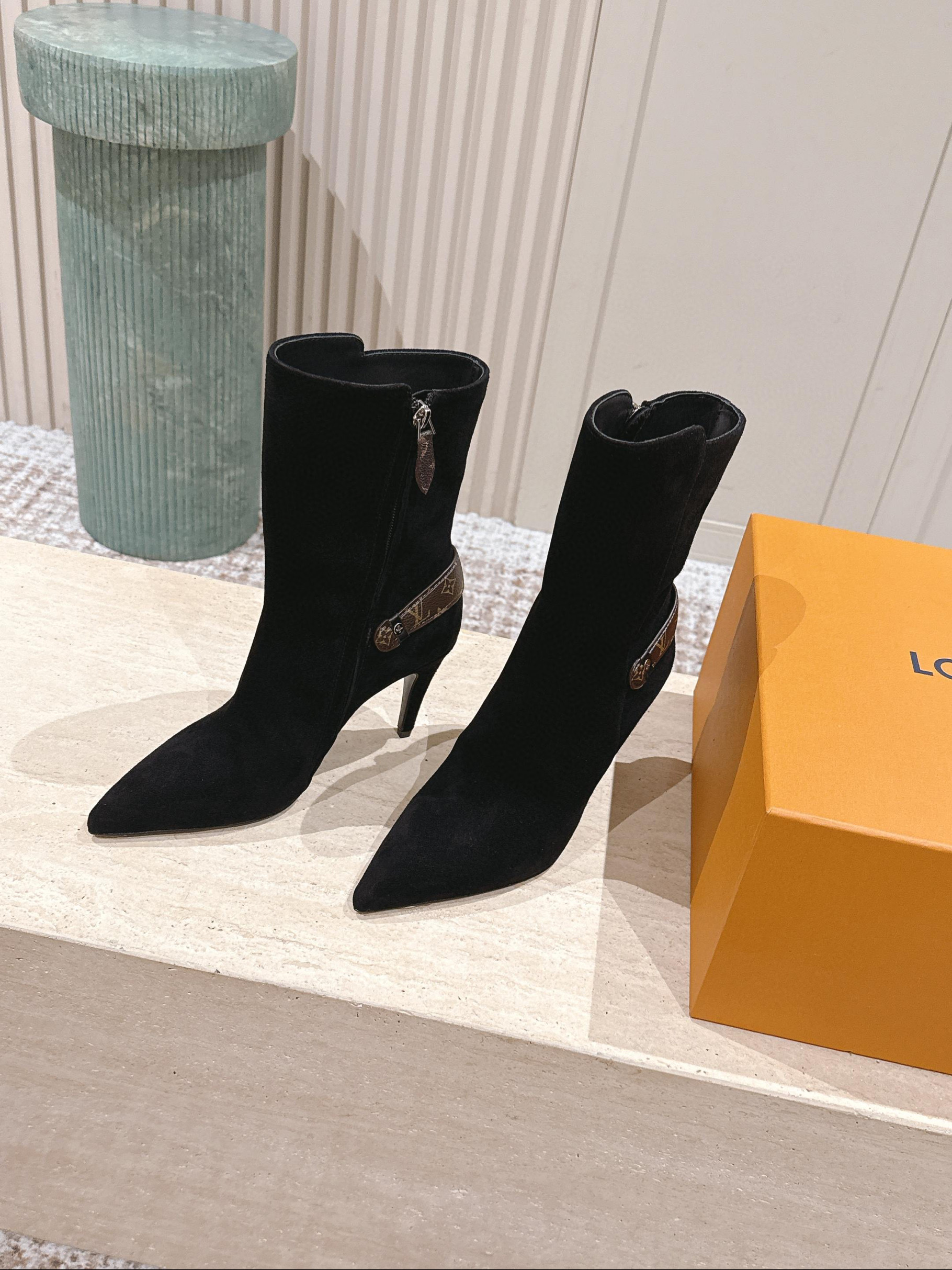 루이비통 9.5CM 여자 부츠