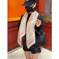 디올 스카프