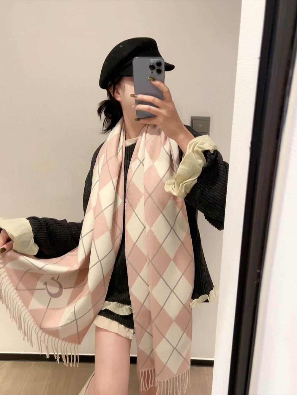 페라가모 스카프