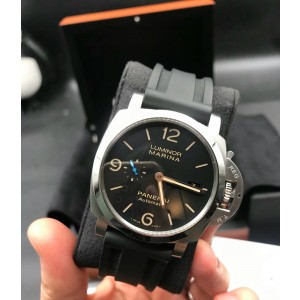 파네라이 A급 남자 시계