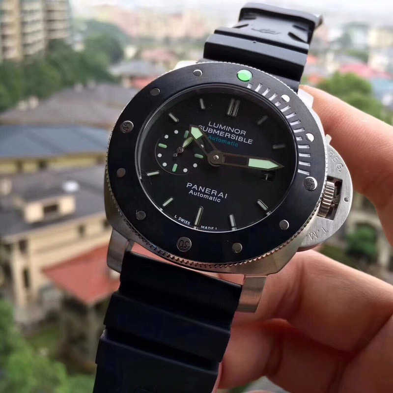 파네라이 A급 남자 시계