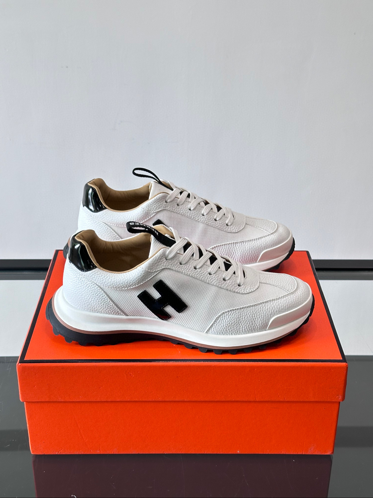 에르메스 남자 신발 운동화 스니커즈