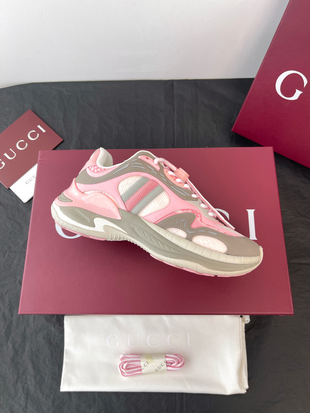 구찌 4cm 남녀공용 신발 운동화 스니커즈