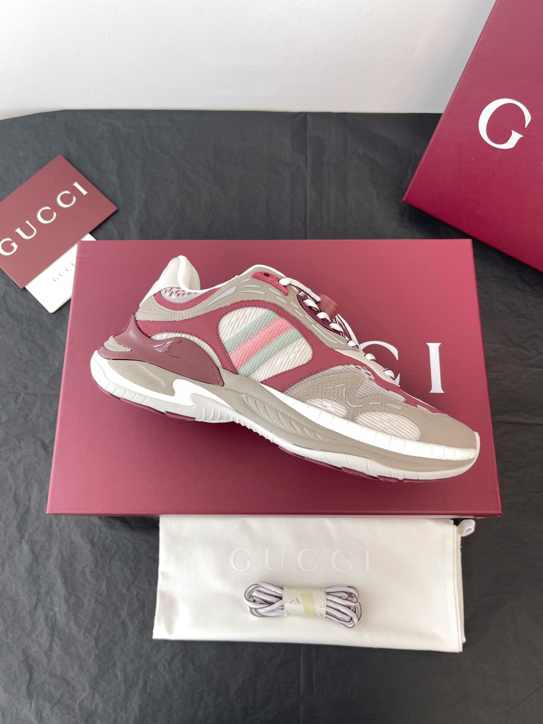 구찌 4cm 남녀공용 신발 운동화 스니커즈