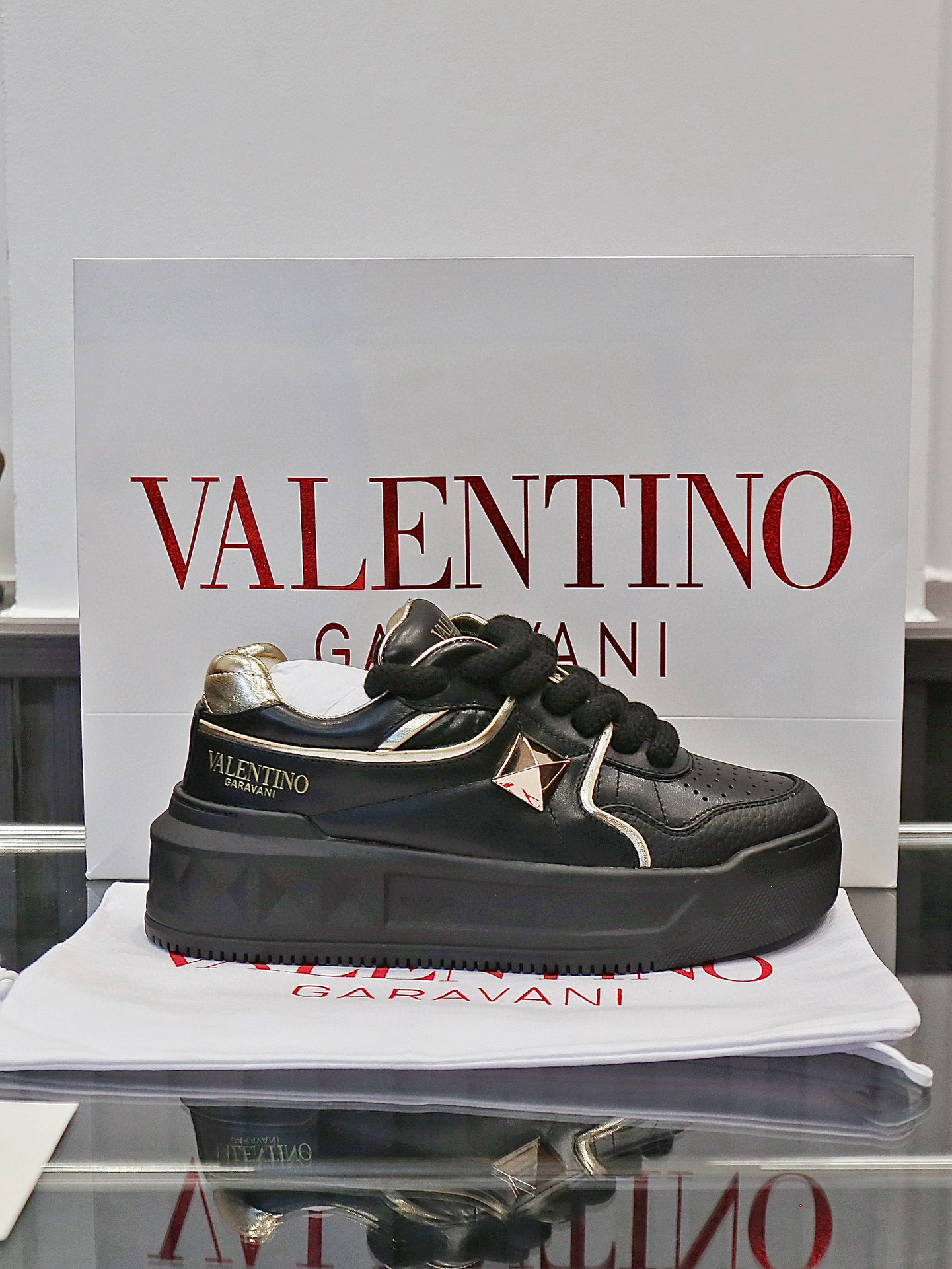 발렌티노 남녀공용 신발 운동화 스니커즈