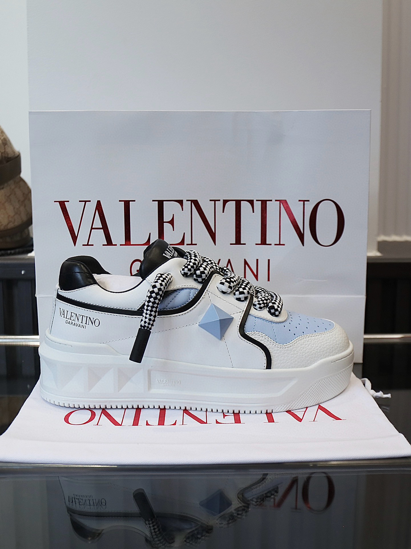 발렌티노 남녀공용 신발 운동화 스니커즈