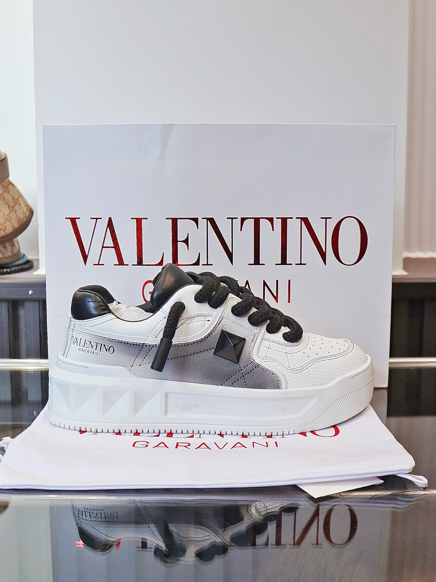 발렌티노 남녀공용 신발 운동화 스니커즈