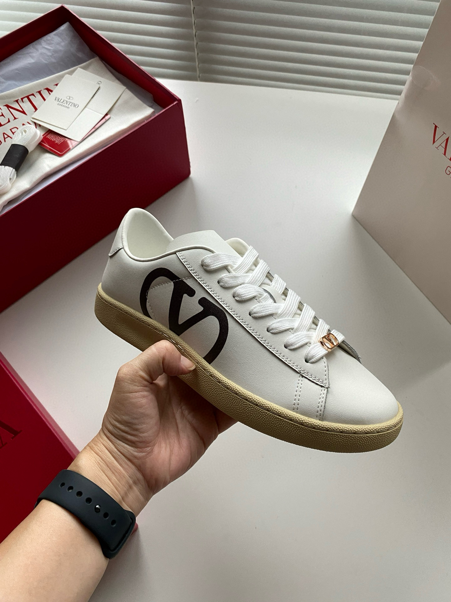 발렌티노 남녀공용 신발 운동화 스니커즈
