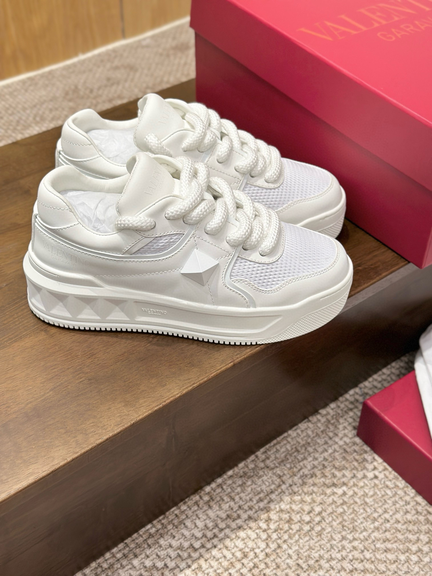 발렌티노 남녀공용 신발 운동화 스니커즈