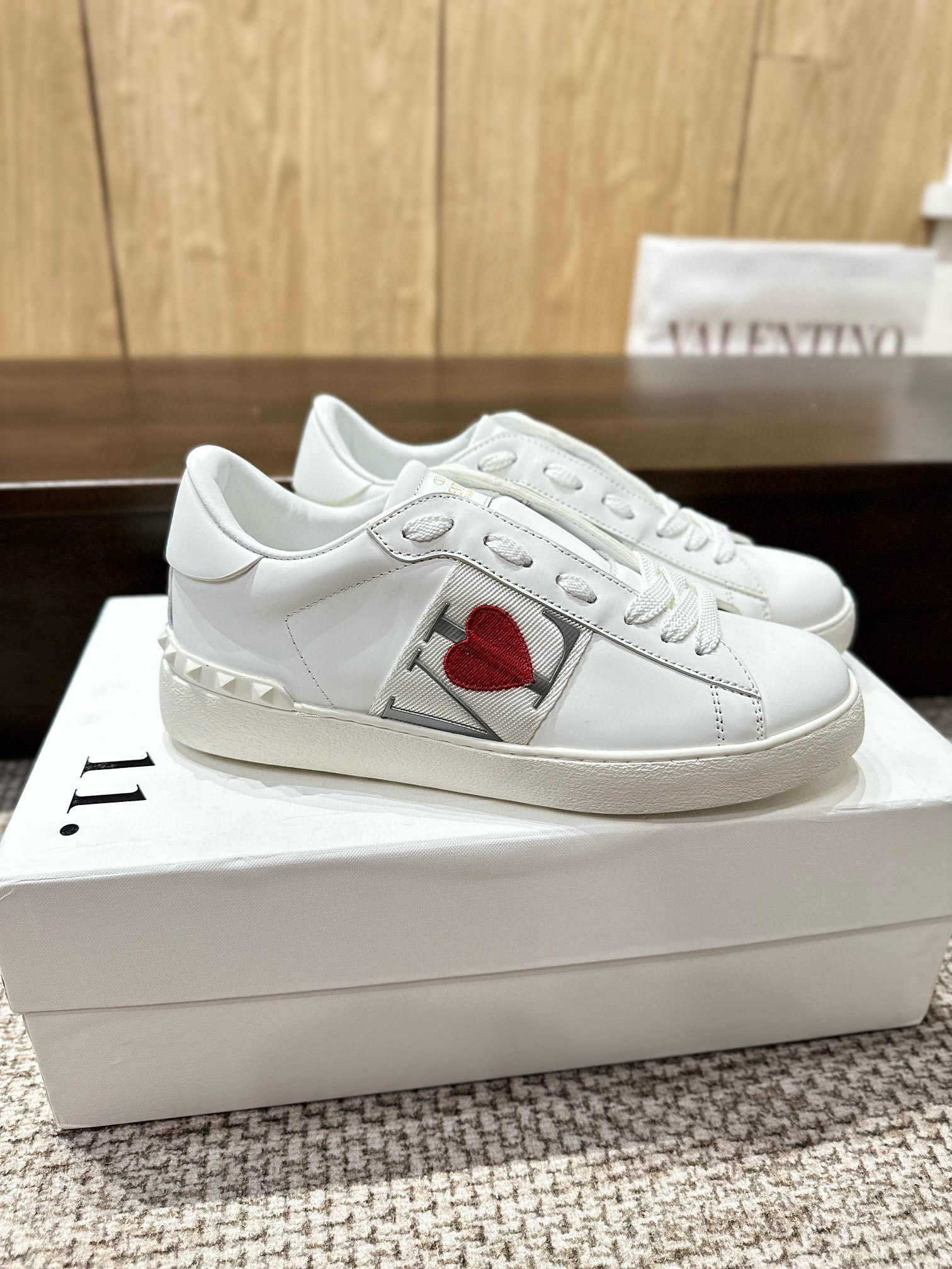 발렌티노 남녀공용 신발 운동화 스니커즈