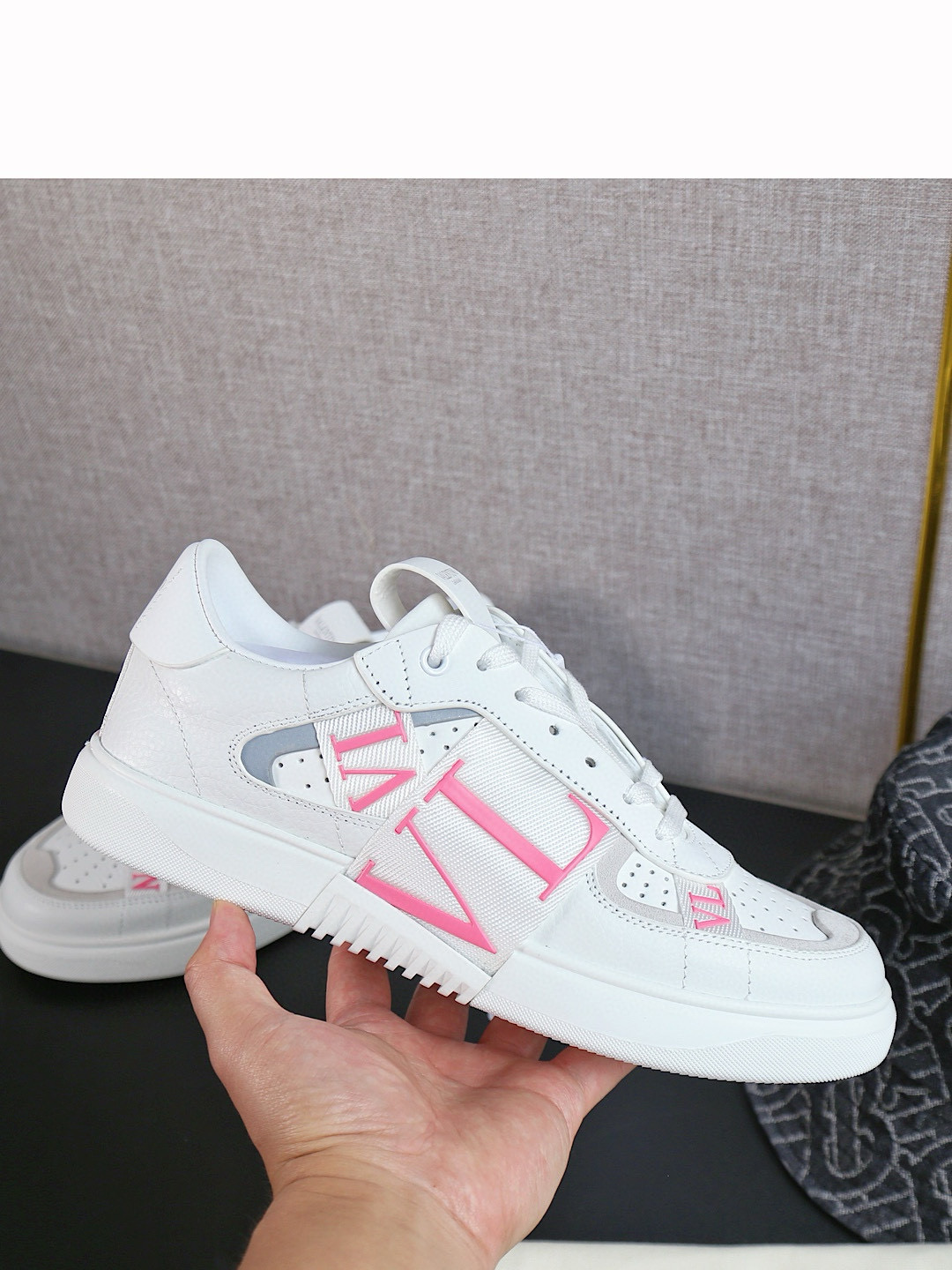 발렌티노 남녀공용 신발 운동화 스니커즈