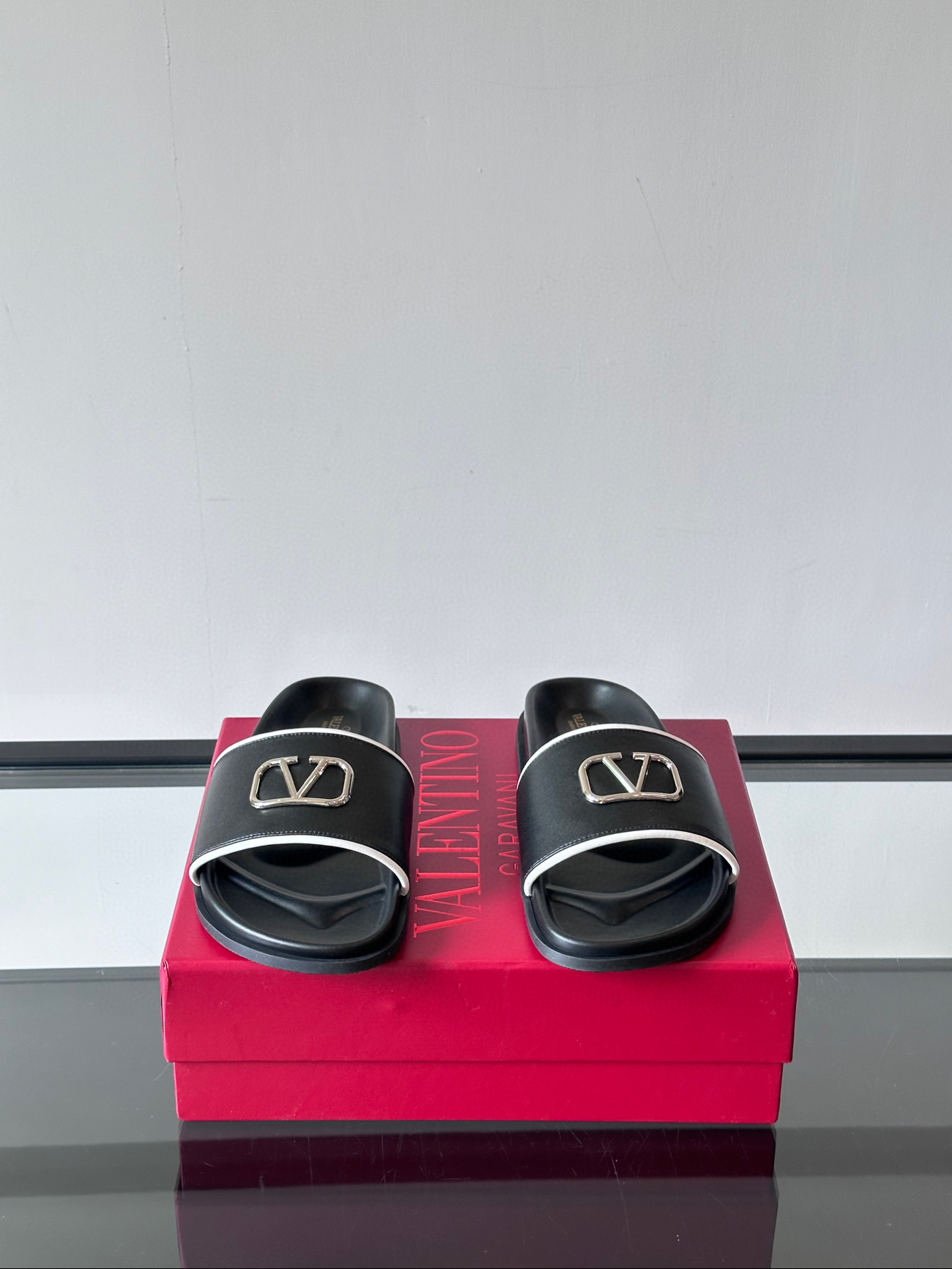 발렌티노 남자 슬리퍼