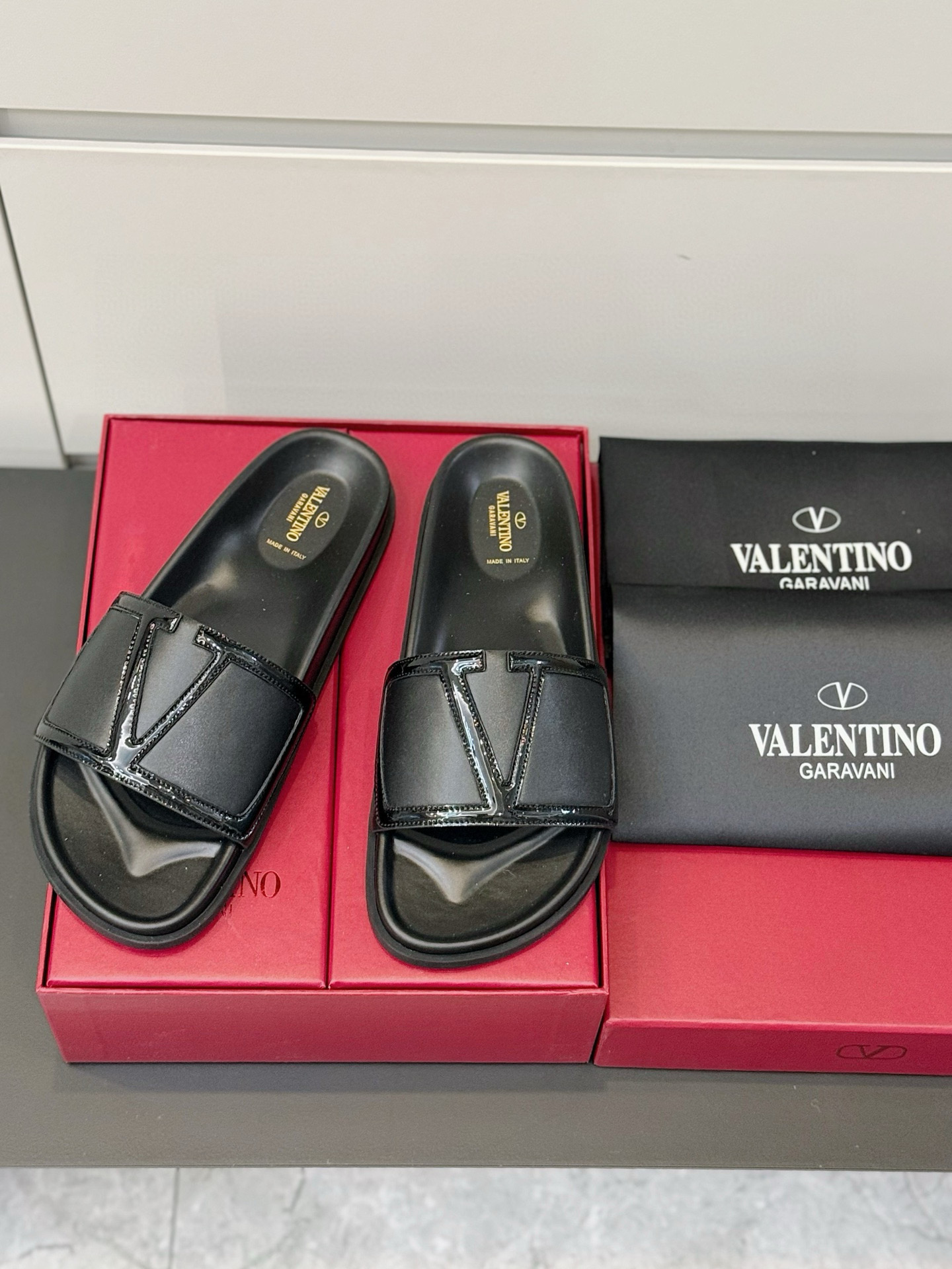 발렌티노 남자 슬리퍼