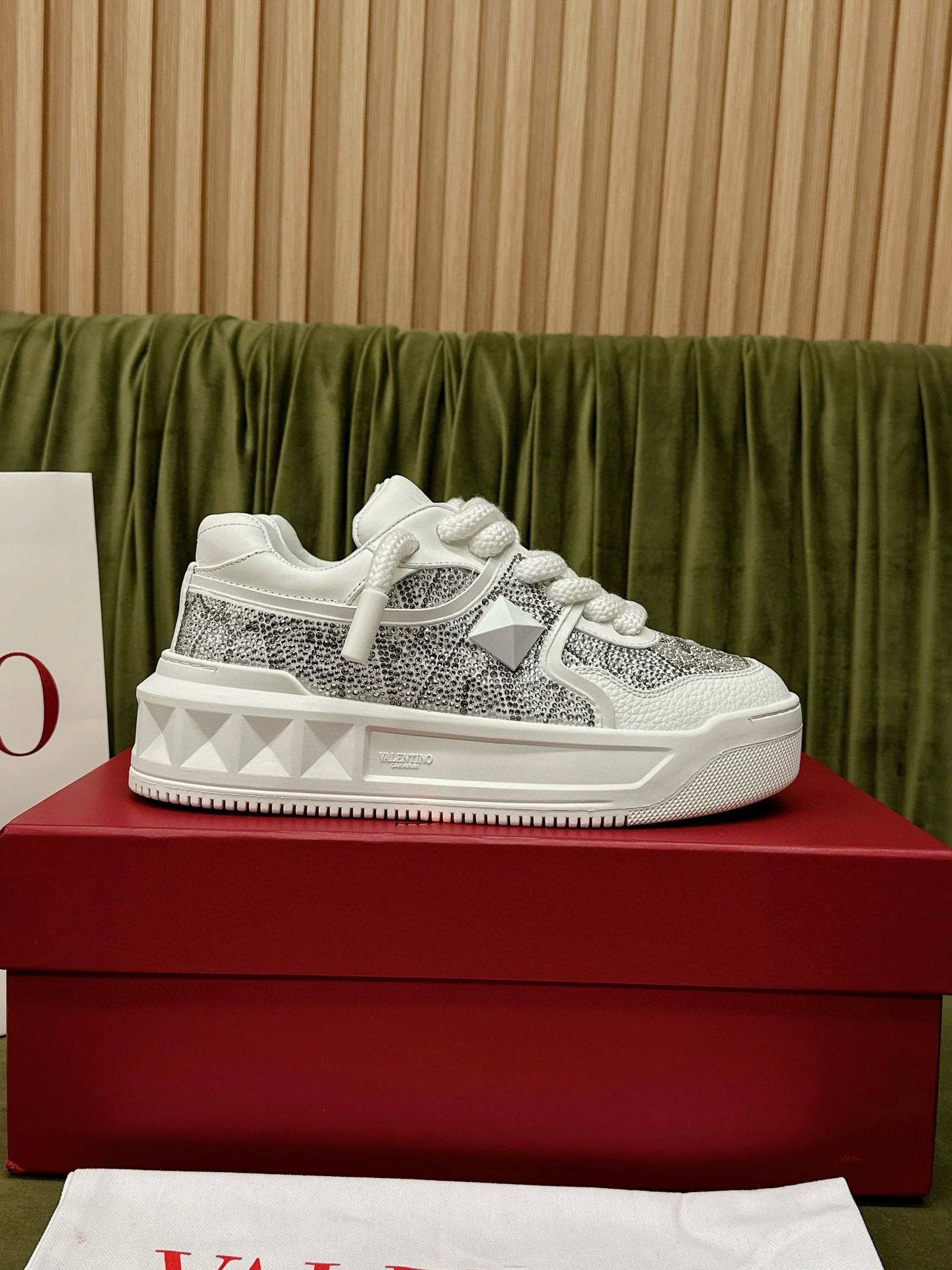 발렌티노 남녀공용 신발 운동화 스니커즈