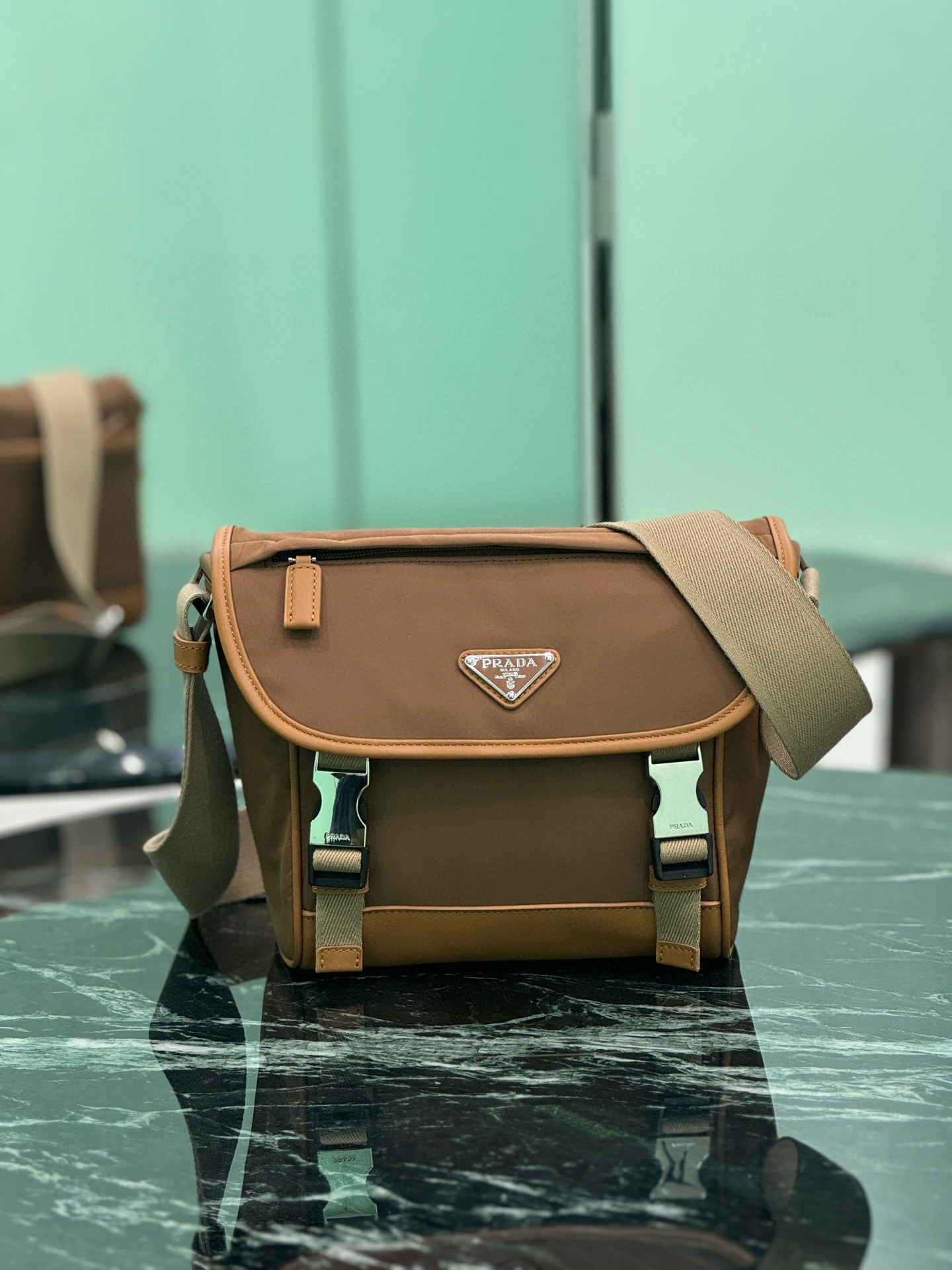 프라다 2vd066 스몰 남자가방