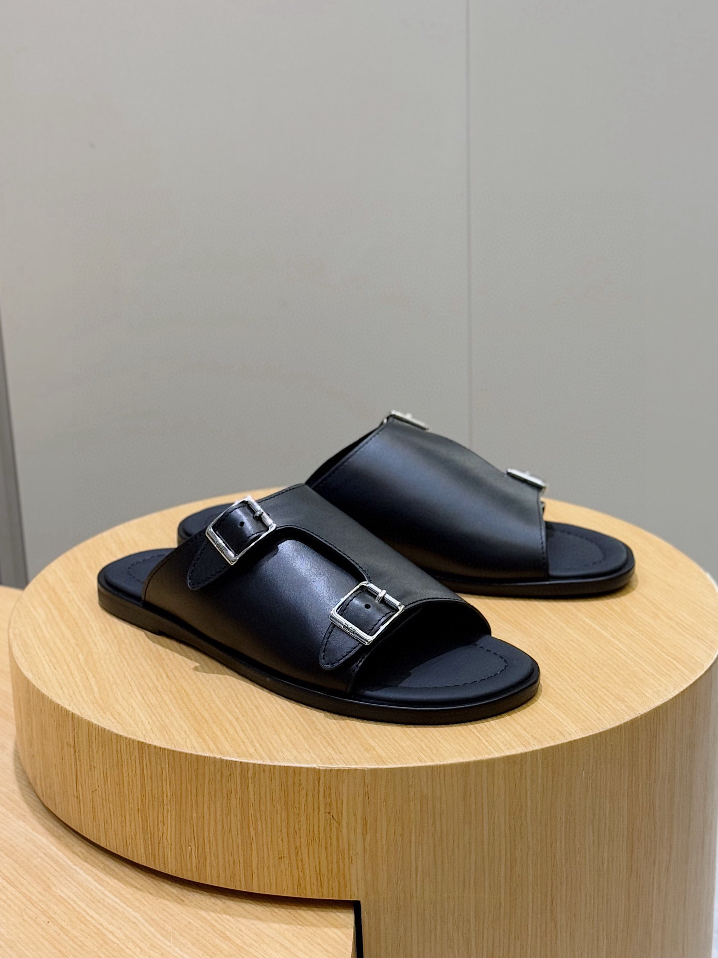 디올 남자 슬리퍼