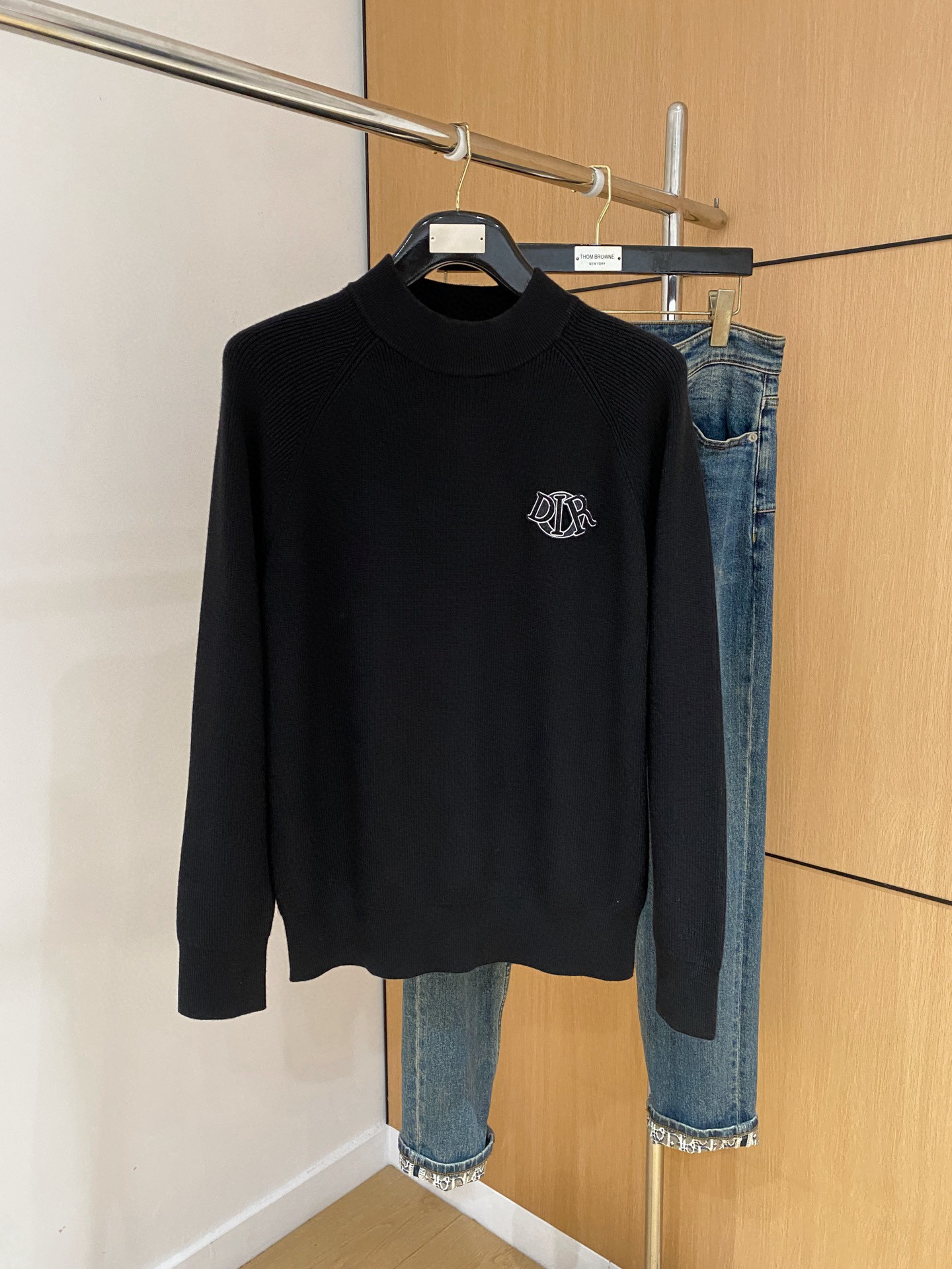 디올 남자 니트